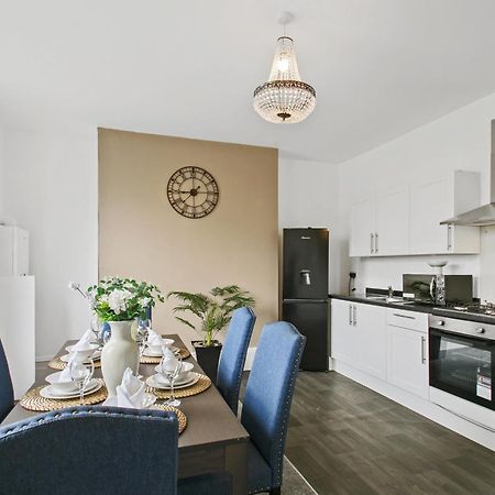 Home In Woodhouse, Leeds Leeds  Zewnętrze zdjęcie