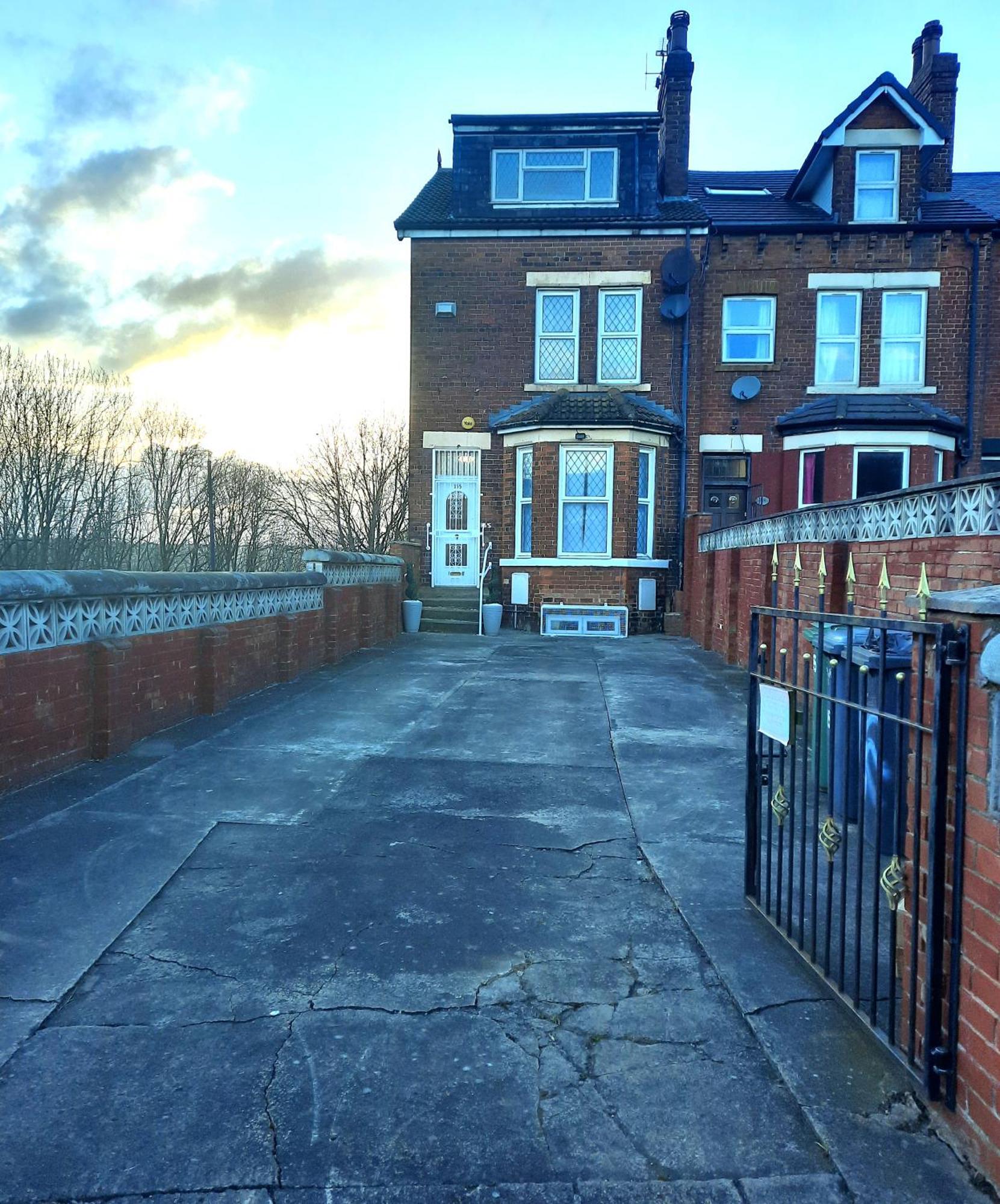 Home In Woodhouse, Leeds Leeds  Zewnętrze zdjęcie